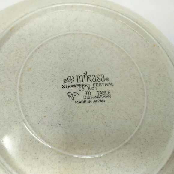Vintage MIKASA Strawberry Festival Dinner Plate 10 3/4" EB 801 Pattern Set Of 2 - Picture 9 of 9